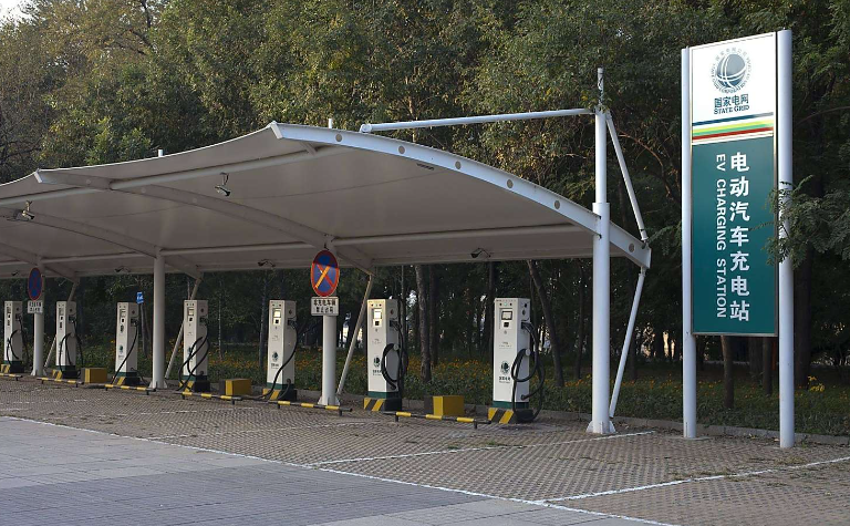 世界最多！ 中國充電設(shè)施總量達992萬臺